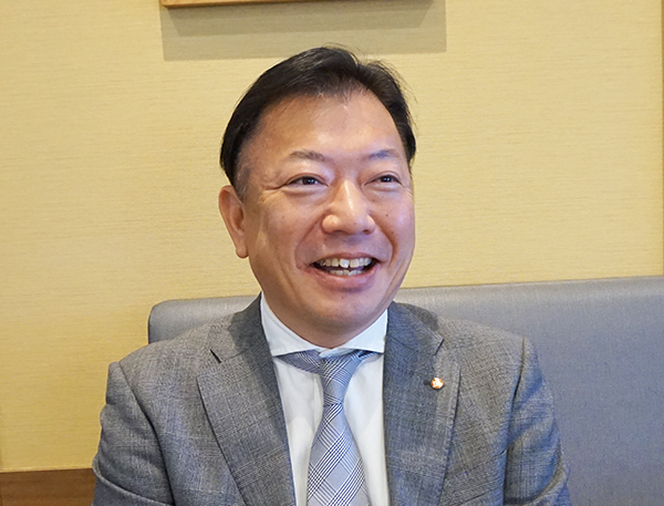 神戸新聞旅行社の山田陽介さん